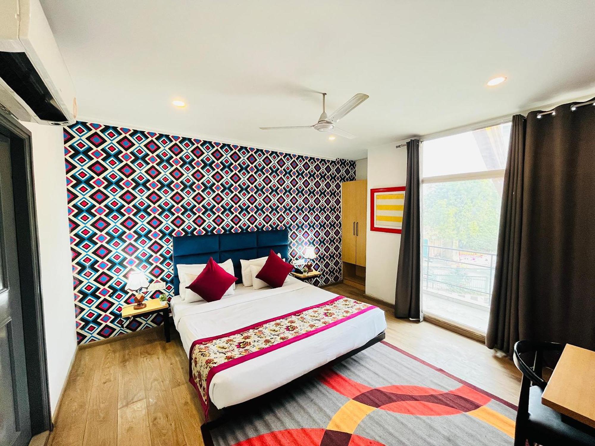 Qotel Hotel Chhatarpur - Oppsite Tivoli Garden Ню Делхи Екстериор снимка